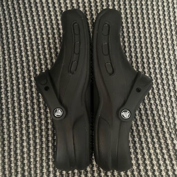 Crocs Bistro black Clogs Slip Resistant men’s shoe size 9/women’s 11  10075 main image 6